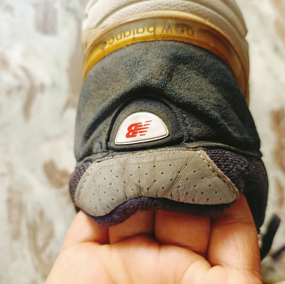 NEW BALANCE 900v4 sneakers - Picture 5 of 15